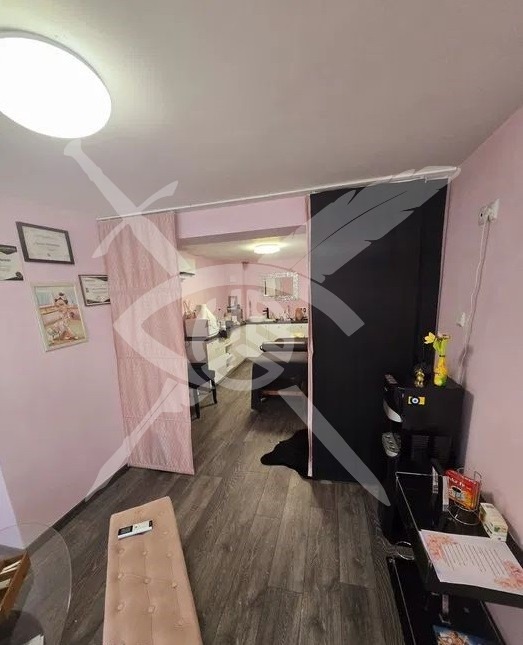 Do wynajęcia  Biuro Warna , Okrażna bolnica-Generali , 30 mkw | 83251937 - obraz [2]