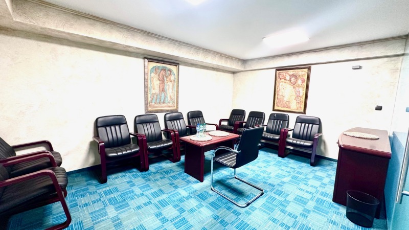 K pronájmu  Kancelář Sofia , Iztok , 127 m2 | 33412757