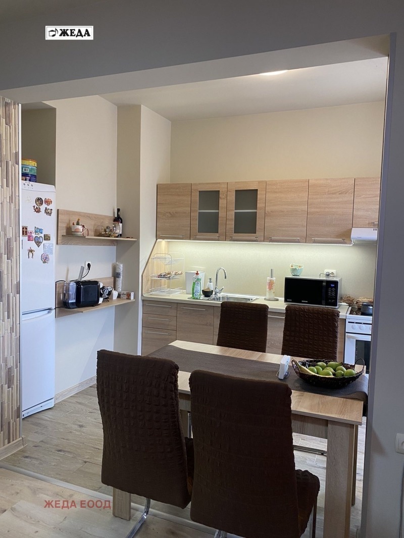 K pronájmu  1 ložnice Pleven , 9-ti kvartal , 70 m2 | 52256046