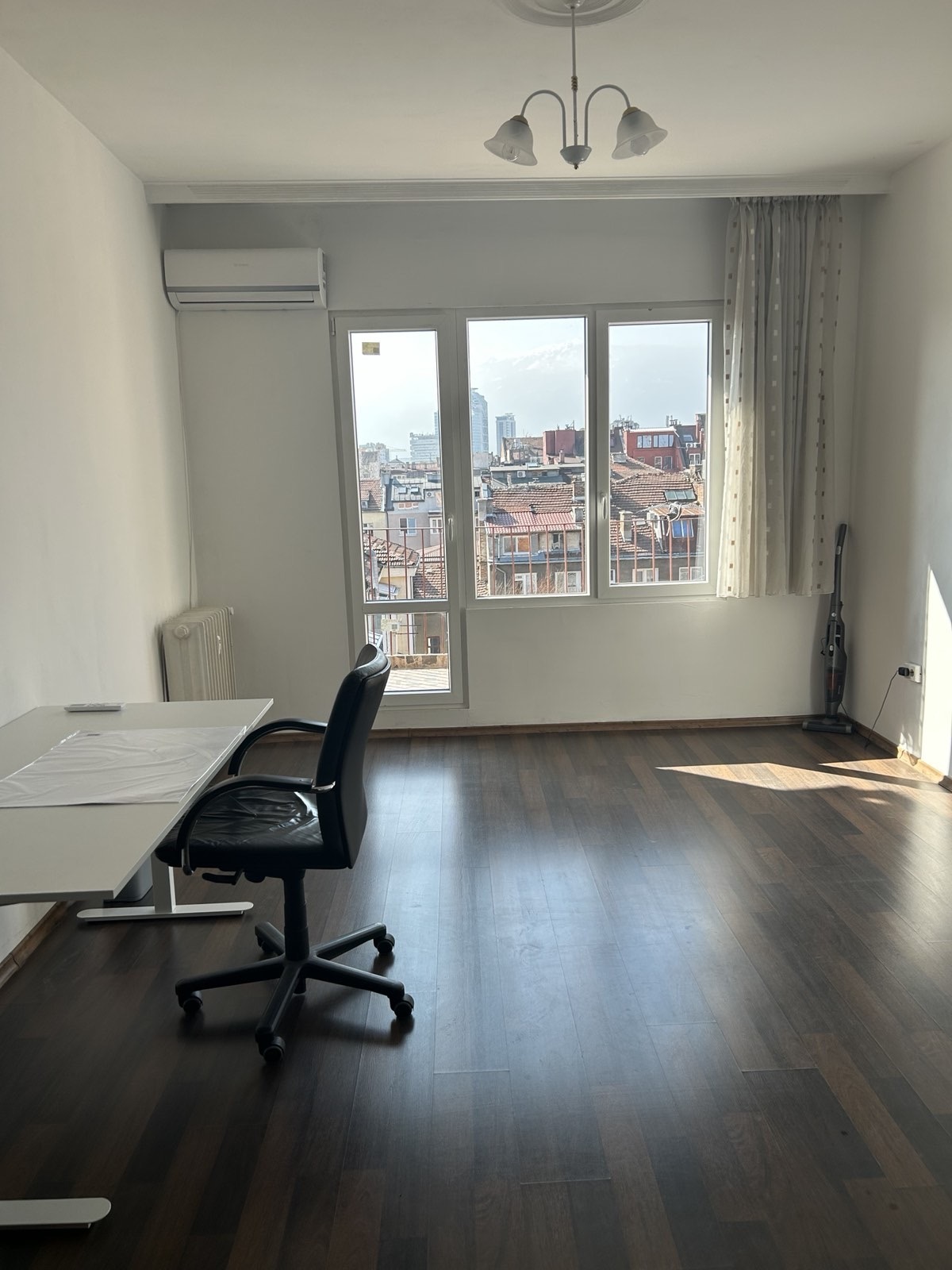 Дава под наем 3-СТАЕН, гр. София, Център, снимка 3 - Апартаменти - 53776002