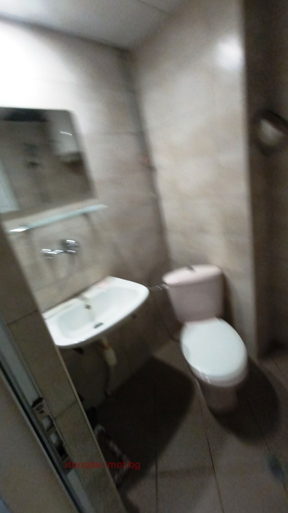 För uthyrning  2 sovrum Ruse , Centar , 75 kvm | 56326623 - bild [8]