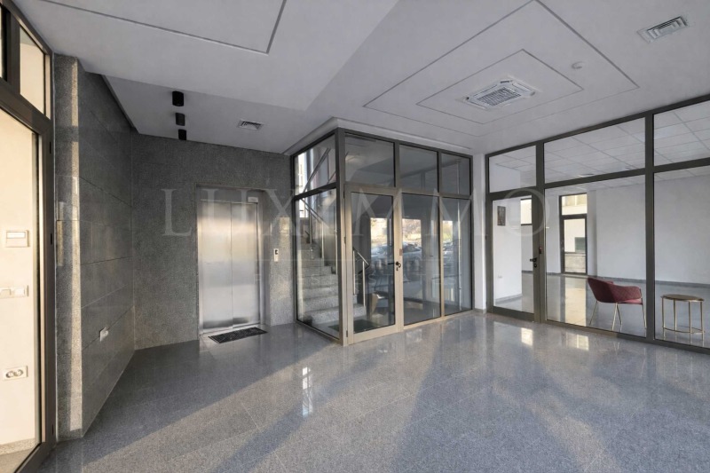 Дава под наем ОФИС, гр. Пловдив, Център, снимка 8 - Офиси - 53596210