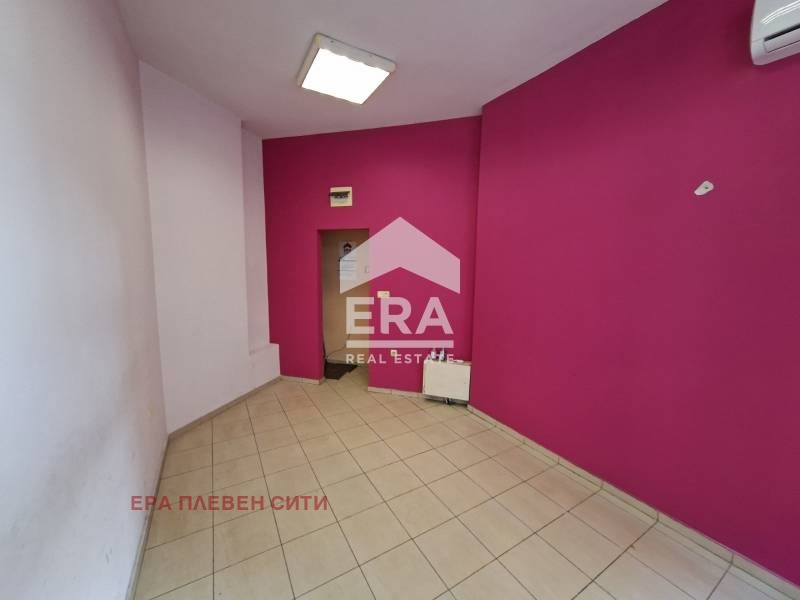 Дава под наем МАГАЗИН, гр. Плевен, Идеален център