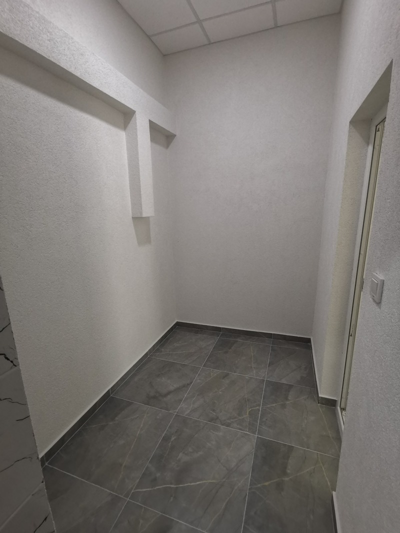 Kiadó  Üzlet Kardzsali , Vazrozsdenci , 35 négyzetméter | 72342492 - kép [2]