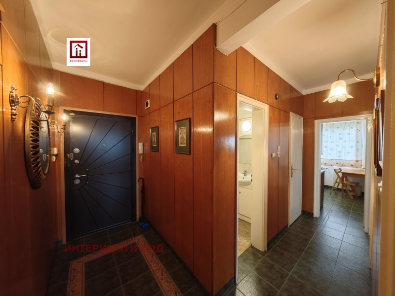 Издаје се  2 спаваће собе Софија , Центар , 118 м2 | 33660737 - слика [7]