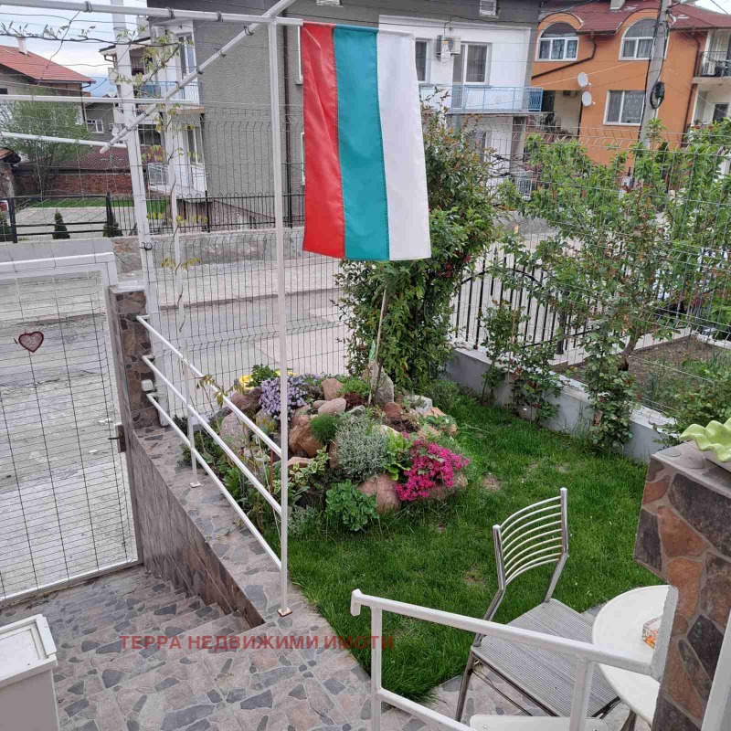 Дава под наем КЪЩА, гр. София, с. Лозен