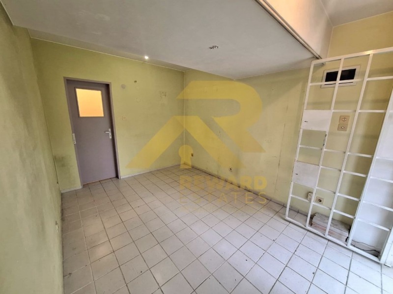 Издаје се  Схоп Софија , Центар , 16 м2 | 77321432 - слика [3]