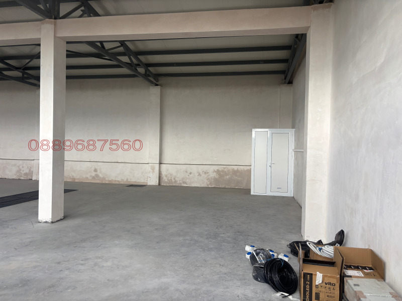 Дава под наем ПРОМ. ПОМЕЩЕНИЕ, гр. Карлово, област Пловдив, снимка 2 - Производствени сгради - 53465436