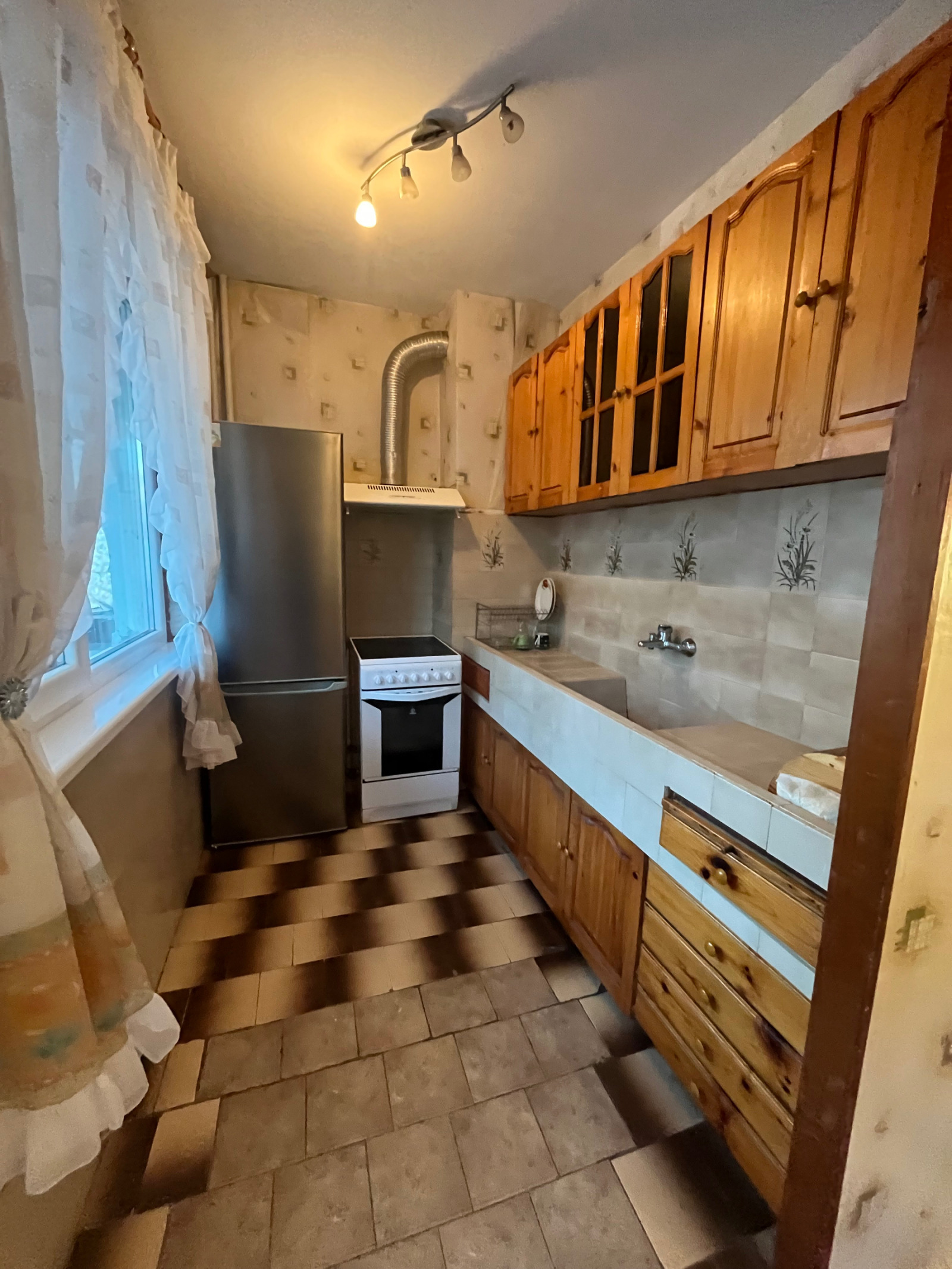 Дава под наем 3-СТАЕН, гр. Варна, Левски 1, снимка 4 - Апартаменти - 53797951