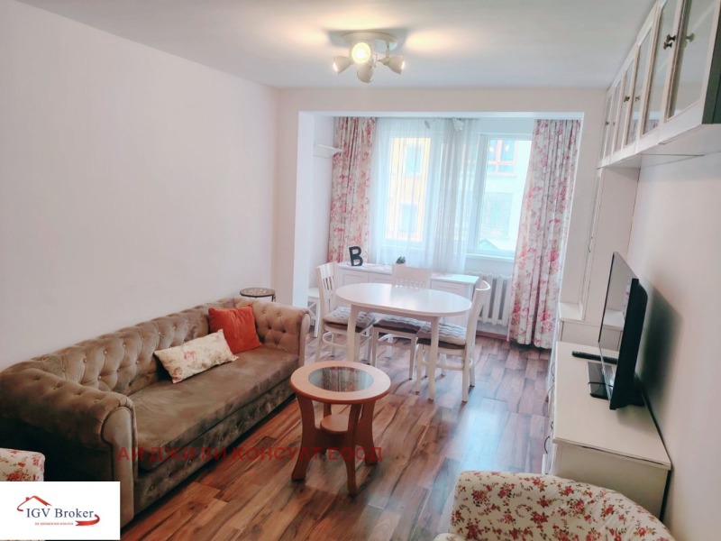 Te huur  1 slaapkamer Sofia , Oborishte , 70 m² | 39146267