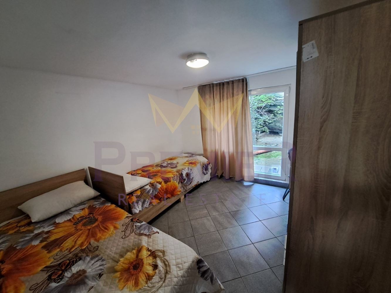 Дава под наем 1-СТАЕН, гр. Варна, Лятно кино Тракия, снимка 3 - Апартаменти - 53723043