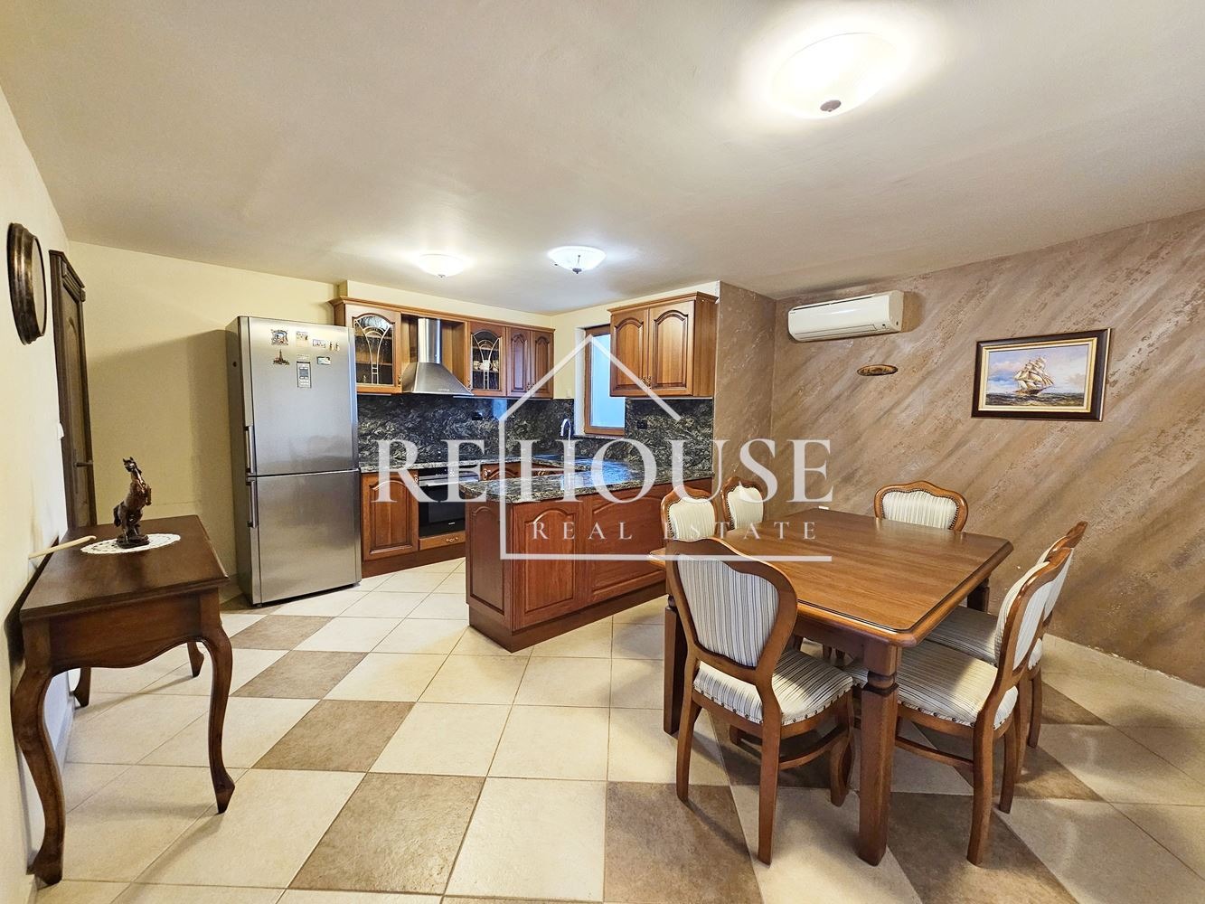 Дава под наем КЪЩА, гр. Варна, м-т Долна Трака, снимка 3 - Къщи - 53674567