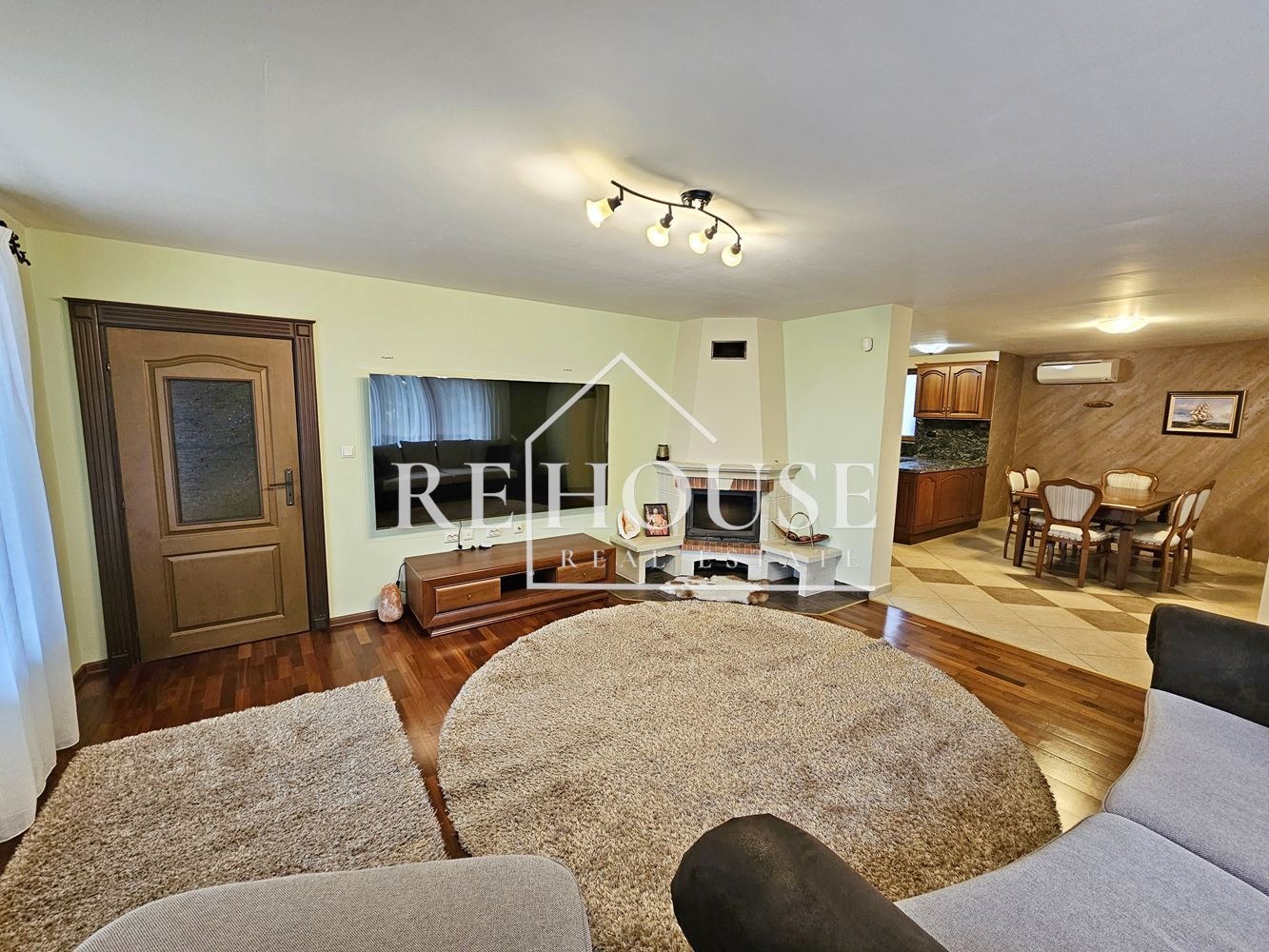 Дава под наем КЪЩА, гр. Варна, м-т Долна Трака