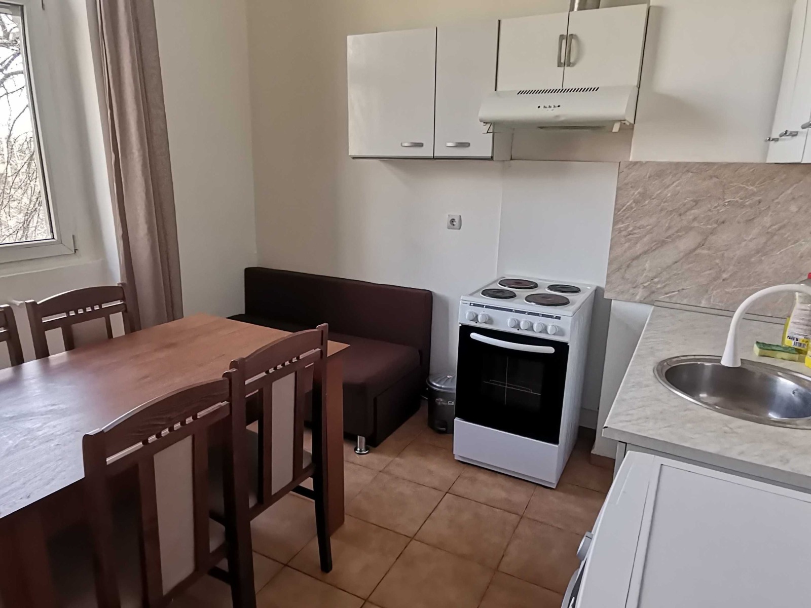 Дава под наем 2-СТАЕН, гр. София, Гео Милев, снимка 2 - Апартаменти - 53990323