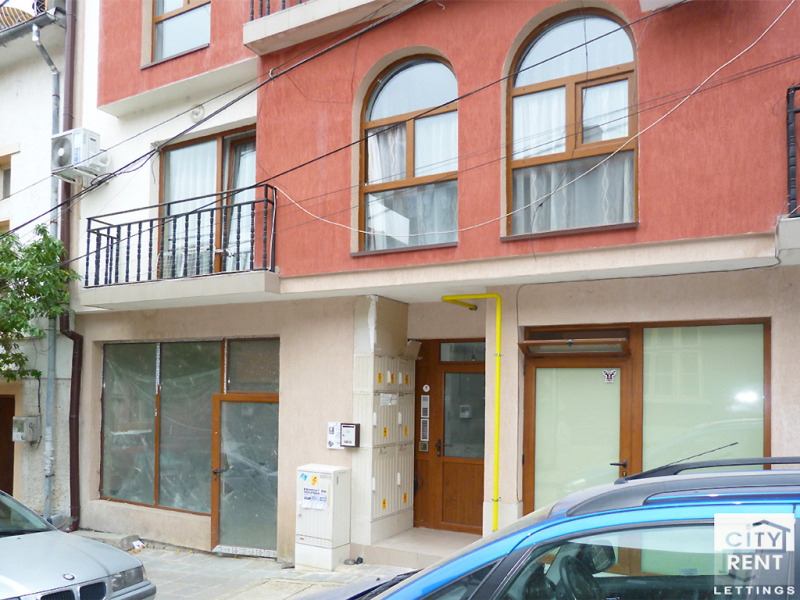 Дава под Наем МАГАЗИН в град Велико Търново, Център - 128 кв.м / 410 € » 801.89 лв., СЕНТЧЪРИ ХОУМС
