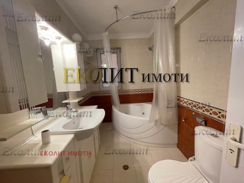 Kiadó  3 hálószobás Sofia , Krasno selo , 187 négyzetméter | 63681048 - kép [11]