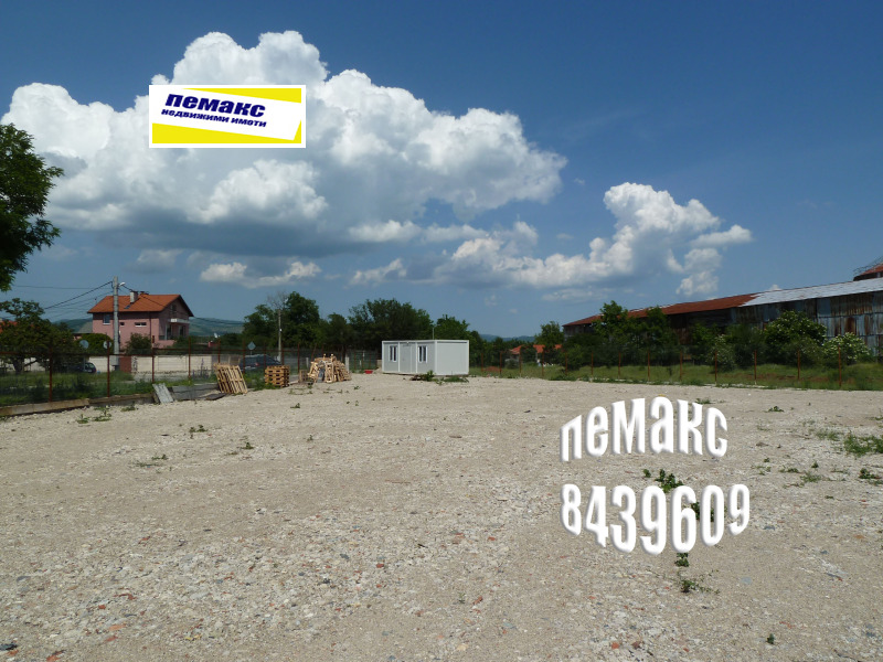 Дава под Наем МЯСТО в град София, с. Яна - 2000 кв.м / 2 000 € » 3 911.66 лв., ПЕМАКС 02/8439609 0888400881