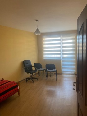 2 soverom Vazrosjdentsi, Kardsjali 4