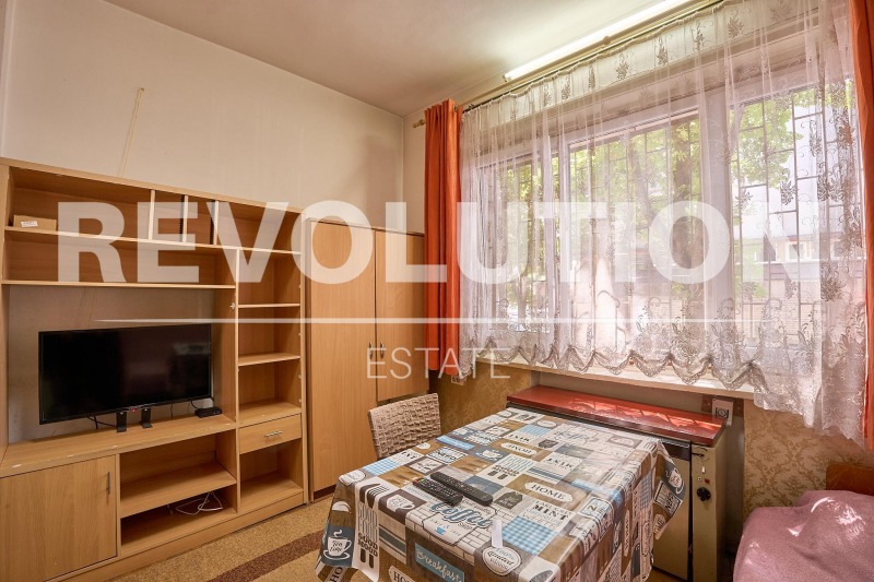 De inchiriat  Studio Plovdiv , Țentâr , 30 mp | 48423765 - imagine [3]
