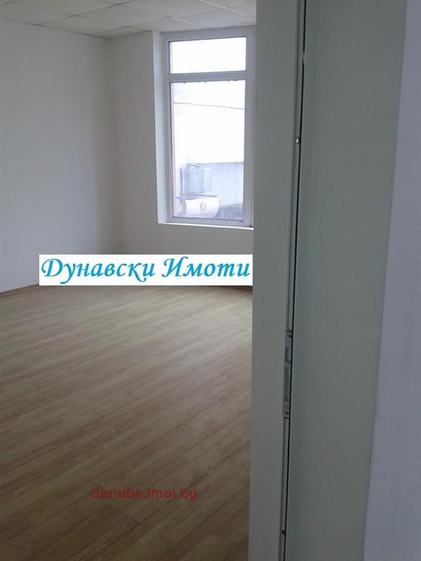 Do wynajęcia  Biuro Ruse , Wazrażdane , 100 mkw | 64078944 - obraz [4]