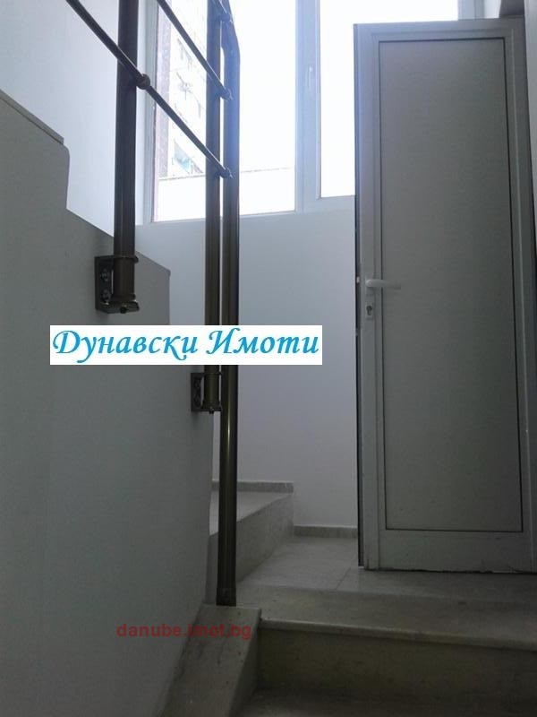 Do wynajęcia  Biuro Ruse , Wazrażdane , 100 mkw | 64078944 - obraz [7]