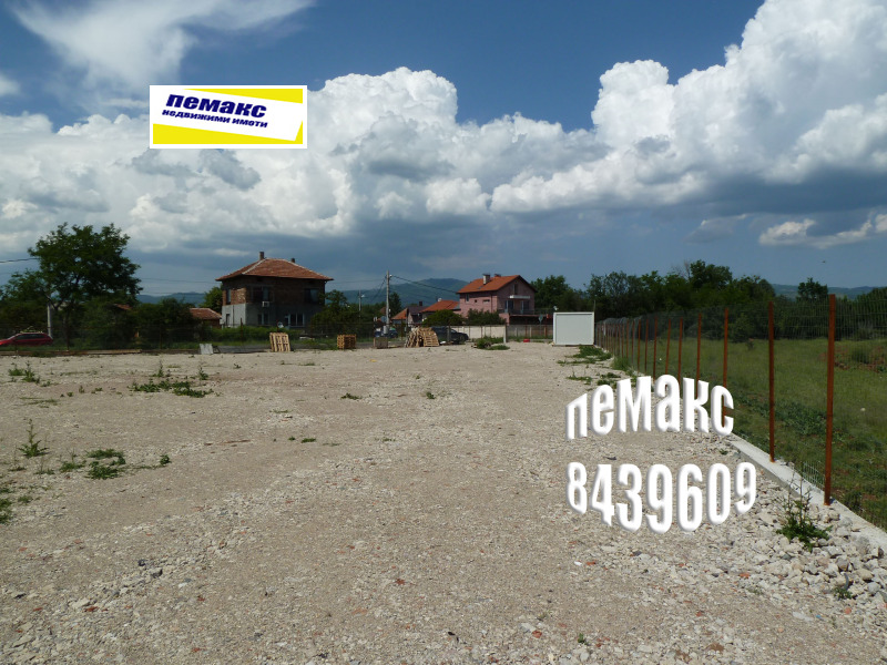 En renta  Trama Sofia , Yana , 2000 metros cuadrados | 33951346 - imagen [2]