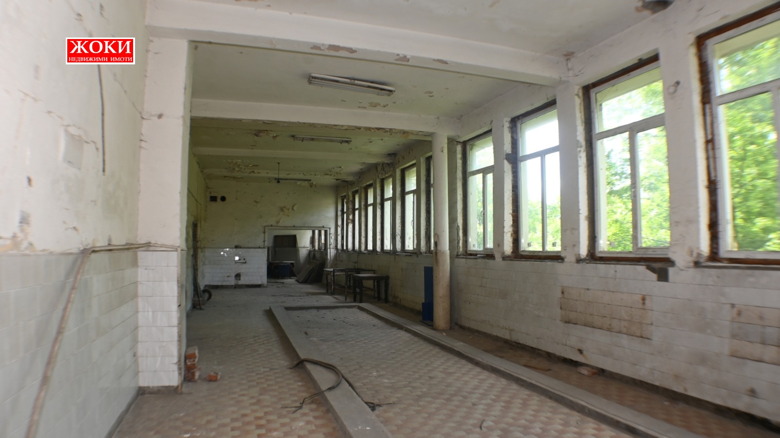 Дава под наем СКЛАД, гр. Перник, Център, снимка 2 - Складове - 40813072