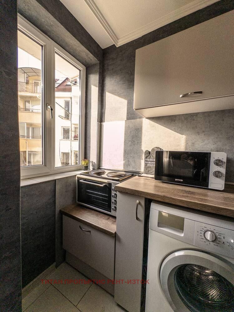 Kiadó  1 hálószoba Burgas , Centar , 60 négyzetméter | 60151372 - kép [6]
