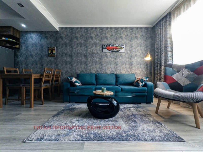 Kiadó  1 hálószoba Burgas , Centar , 60 négyzetméter | 60151372