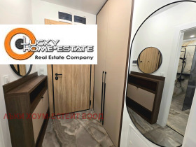 Studio Poligona, Sofia 7