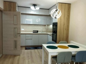 1 chambre Hristo Smirnenski, Plovdiv