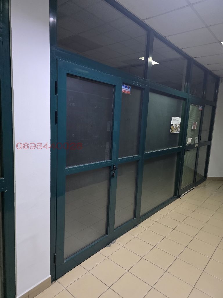 Дава под наем ОФИС, гр. Шумен, Център, снимка 11 - Офиси - 56438445