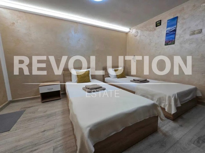 K pronájmu  1 ložnice Varna , Centar , 40 m2 | 56570051 - obraz [2]