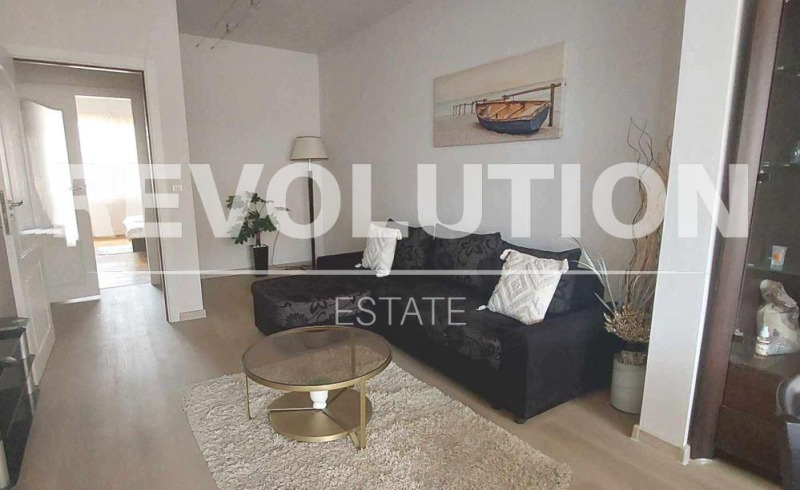 Te huur  3 slaapkamers Varna , Tsentar , 100 m² | 82462869
