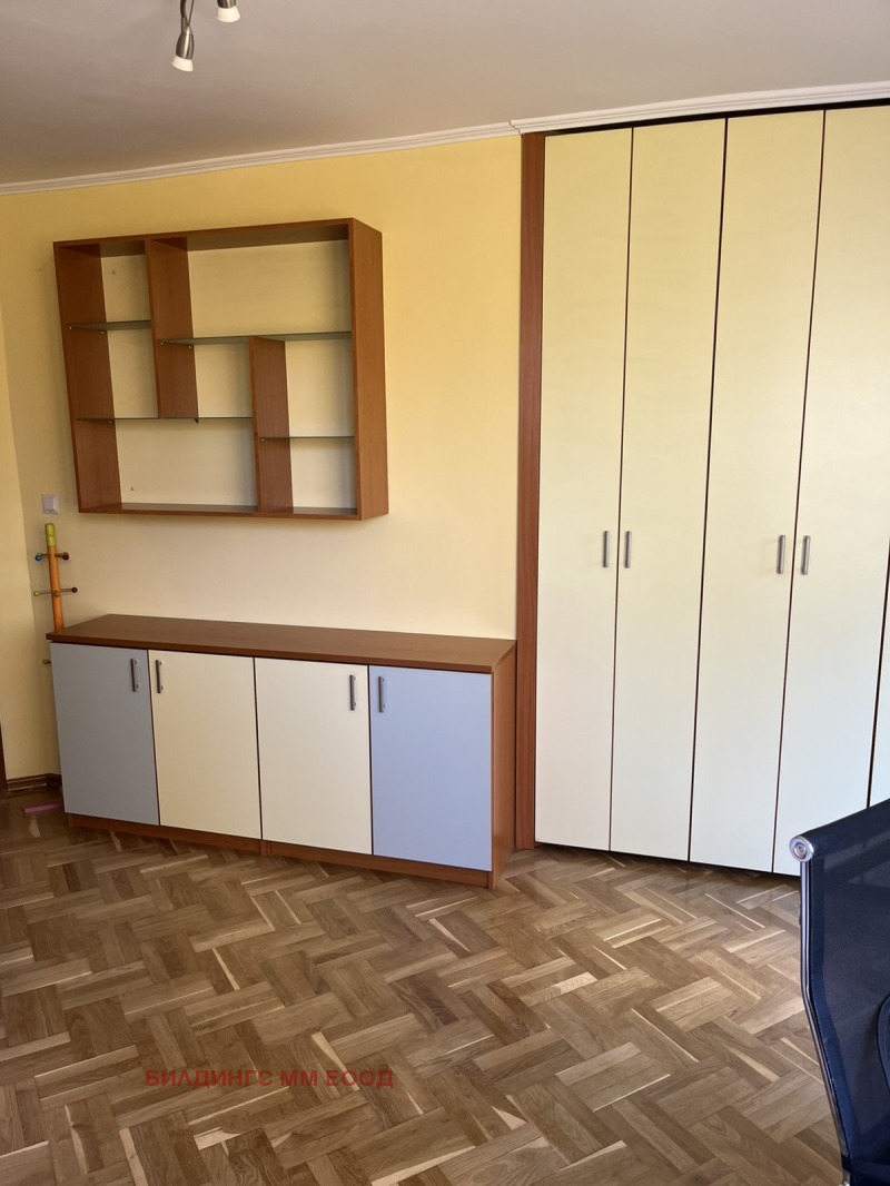 Te huur  2 slaapkamers Sofia , Bakston , 135 m² | 42051180 - afbeelding [17]
