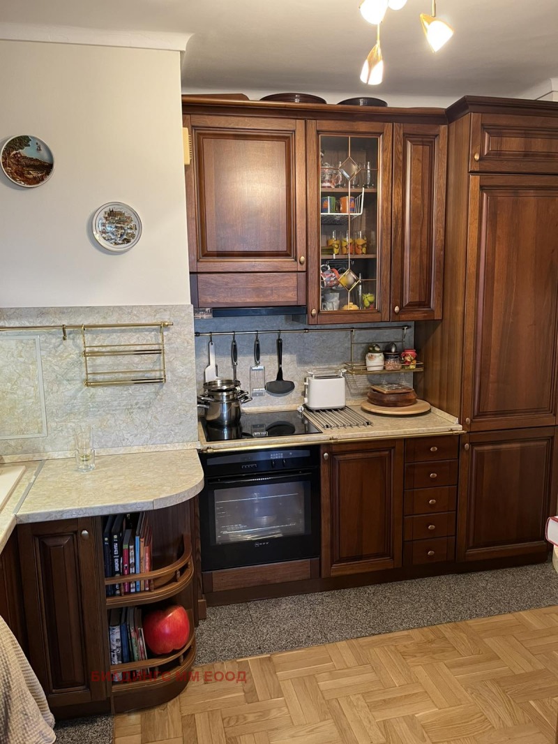 Te huur  2 slaapkamers Sofia , Bakston , 135 m² | 42051180 - afbeelding [7]