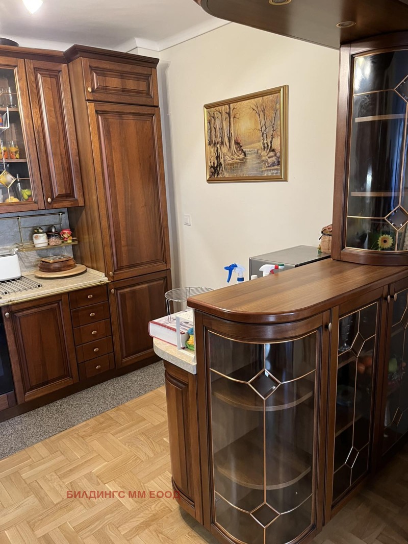 Te huur  2 slaapkamers Sofia , Bakston , 135 m² | 42051180 - afbeelding [6]