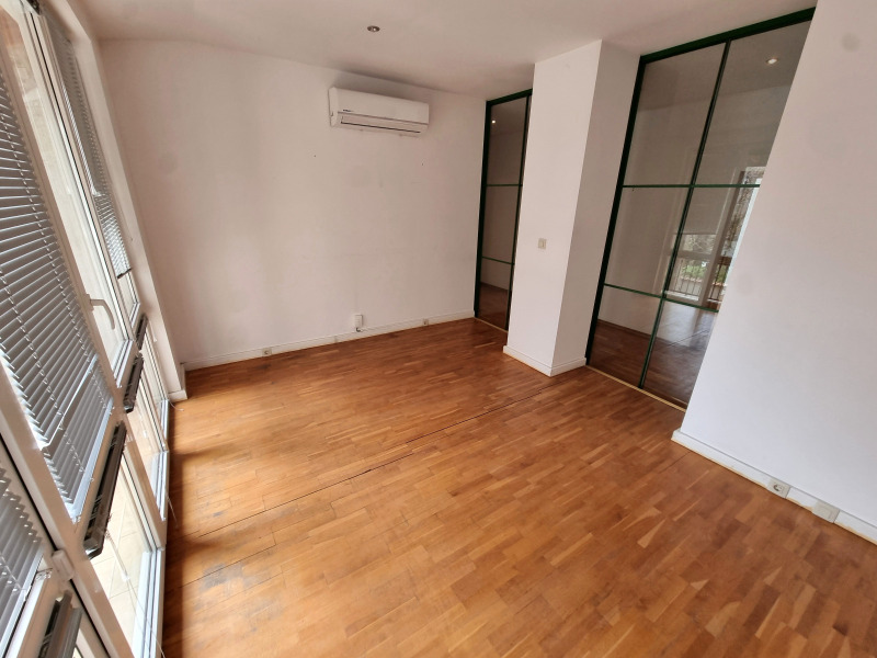 Kiadó  Hivatal Sofia , Centar , 110 négyzetméter | 69542302 - kép [4]
