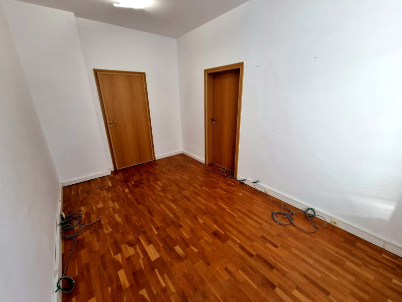 Kiadó  Hivatal Sofia , Centar , 110 négyzetméter | 69542302 - kép [14]