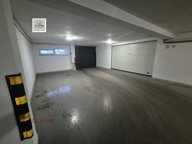 Дава под наем ГАРАЖ, ПАРКОМЯСТО, гр. Русе, Център, снимка 2 - Гаражи и паркоместа - 52881669