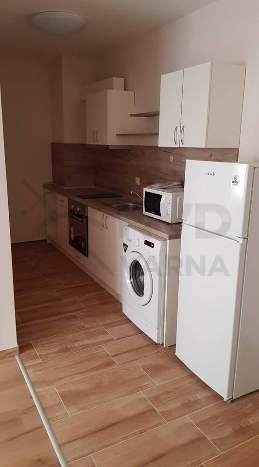 Дава под наем 4-СТАЕН, гр. Варна, Левски 1, снимка 4 - Апартаменти - 54738706