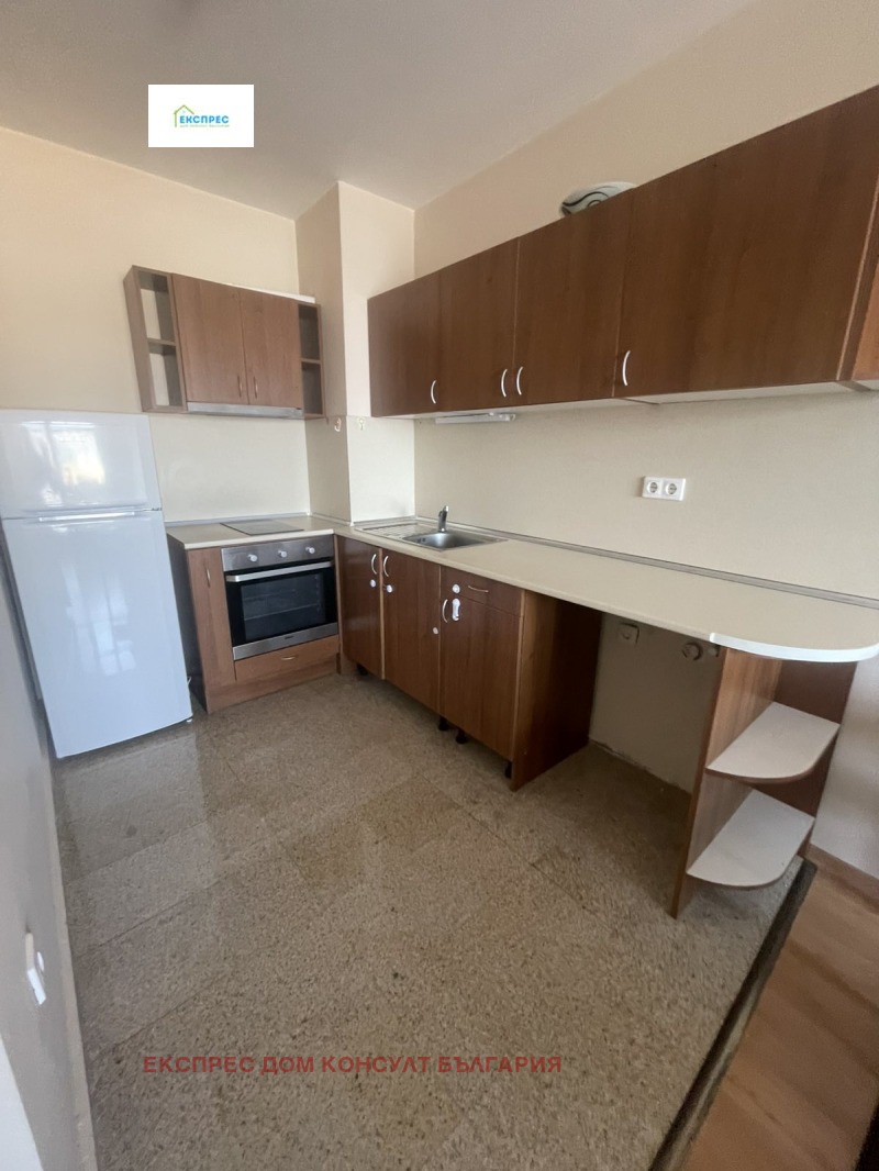 Дава под нем  2-стаен, град София, Витоша •  500 € • ID 37495708 — holmes.bg - [1] 