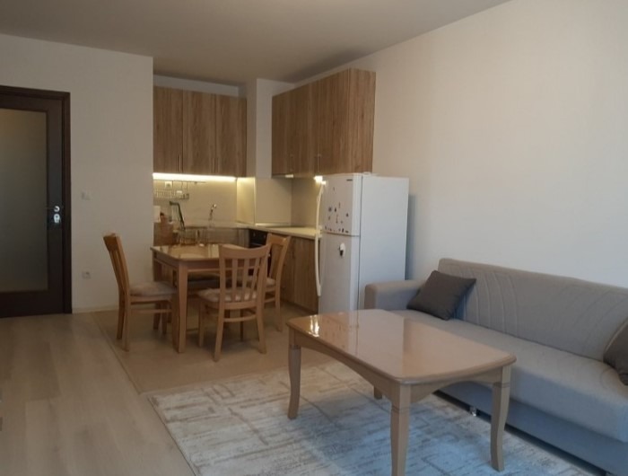 Издаје се  2 спаваће собе Софија , Красно село , 101 м2 | 72636901