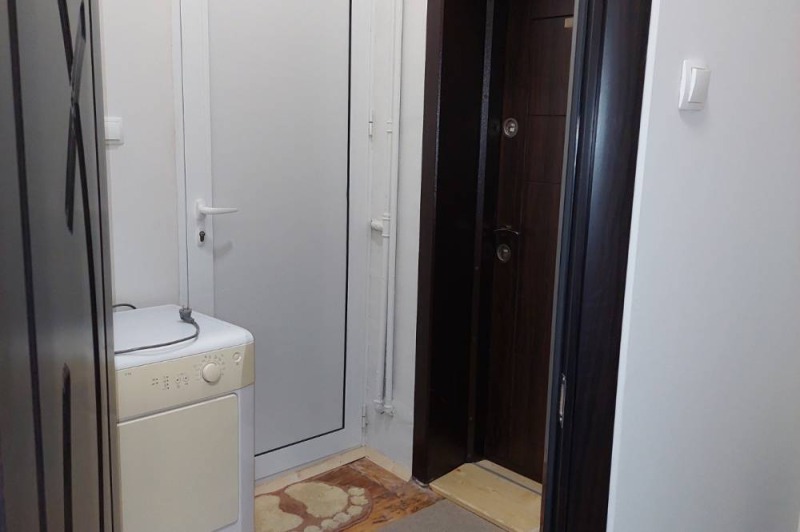 Издаје се  1 спаваћа соба Софија , Центар , 60 м2 | 61816678 - слика [8]