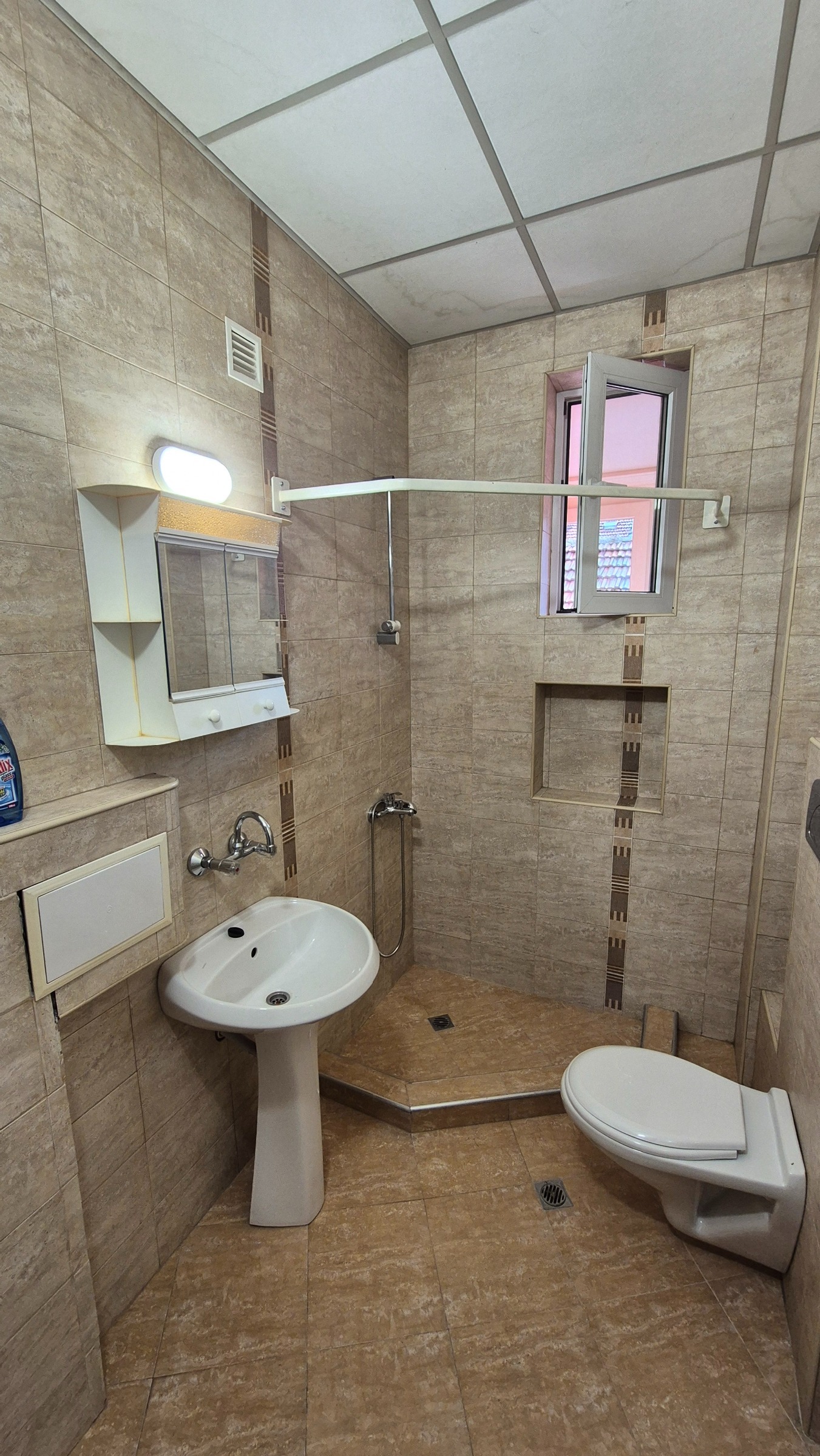 Дава под наем 2-СТАЕН, гр. София, Център, снимка 7 - Апартаменти - 53736411