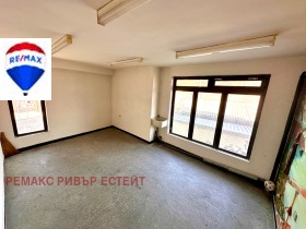 Офис град Русе, Централен кооп. пазар 3