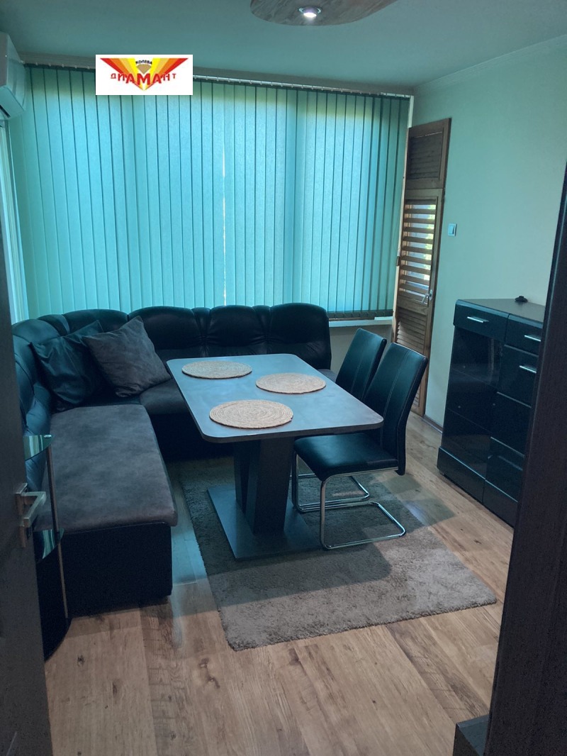 Te huur  2 slaapkamers Stara Zagora , Koljo Gantsjev , 70 m² | 94888025