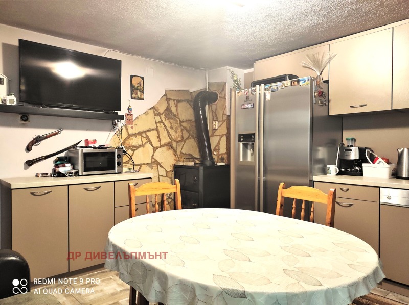 Дава под наем ЕТАЖ ОТ КЪЩА, гр. София, Гео Милев, снимка 3 - Етаж от къща - 52385117