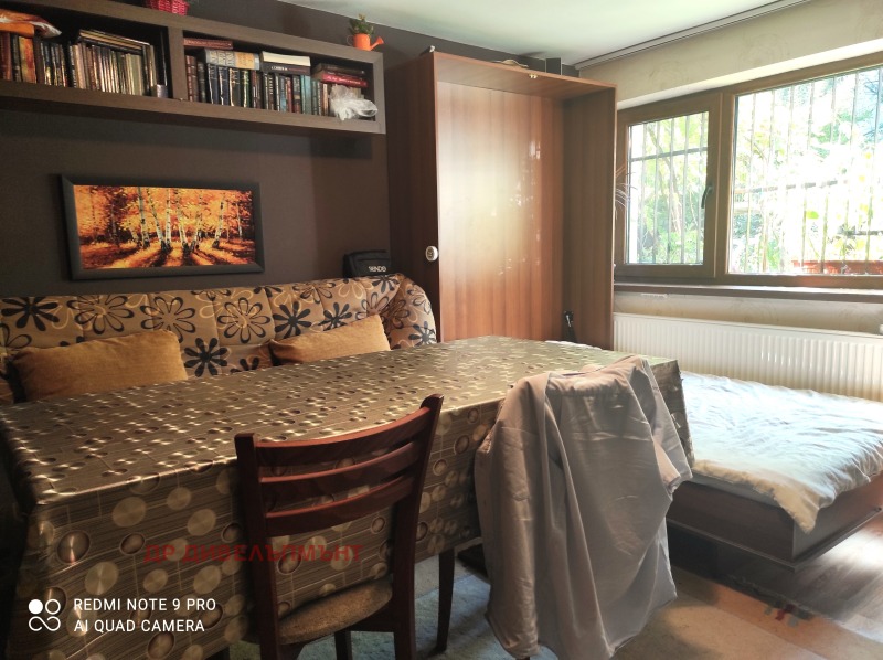 Дава под наем ЕТАЖ ОТ КЪЩА, гр. София, Гео Милев, снимка 9 - Етаж от къща - 52385117