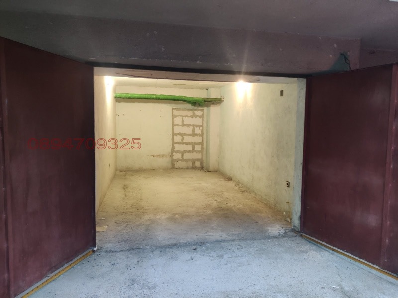 Дава под наем ГАРАЖ, ПАРКОМЯСТО, гр. София, Банишора